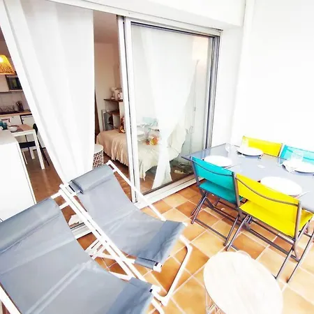 En Bord De Mer, Piscine, Parking Prive, Wifi Apartment *