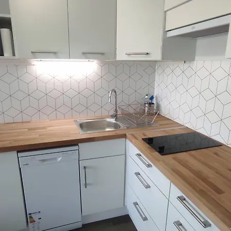 Apartment En Bord De Mer, Piscine, Parking Prive, Wifi La Grande-Motte
